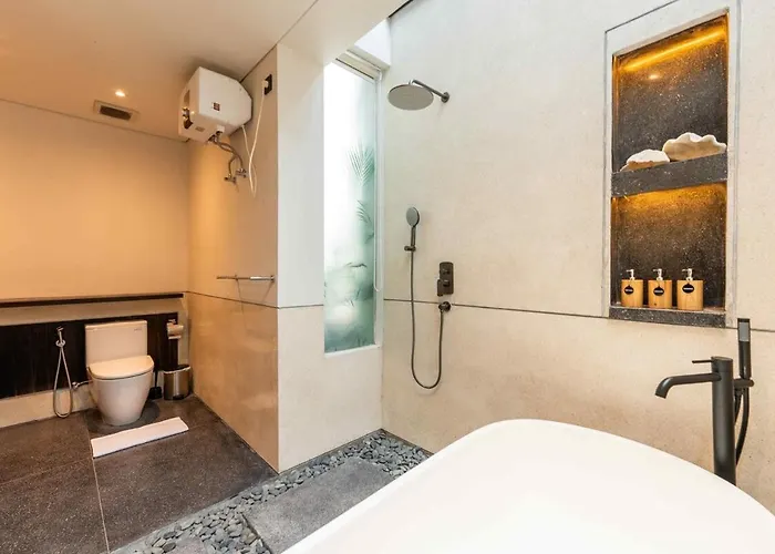 Pasisi 15 - 4br Modern Gem With Private Pool, Villa