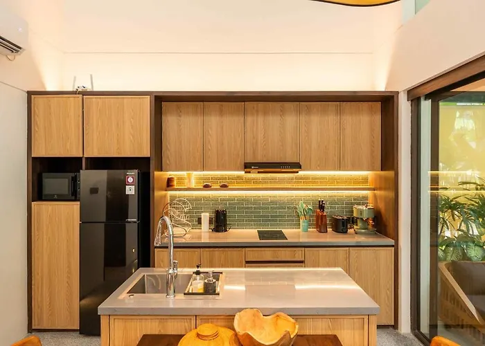 Pasisi 15 - 4br Modern Gem With Private Pool, *