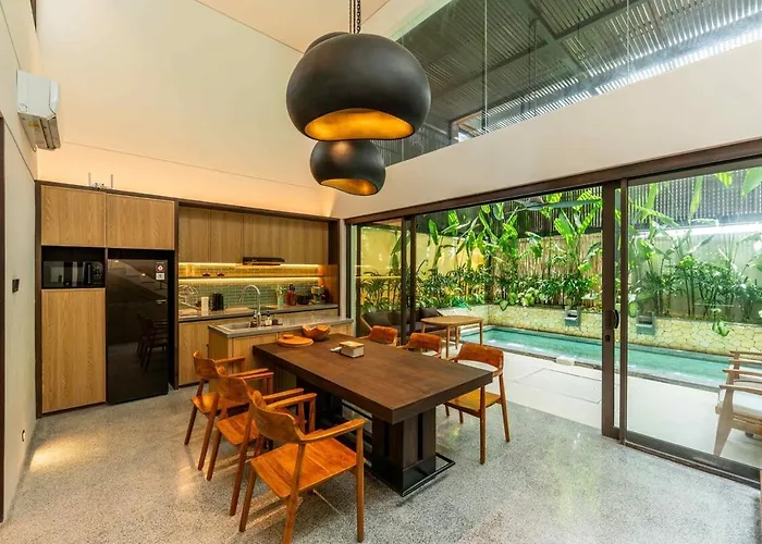 Pasisi 15 - 4br Modern Gem With Private Pool, Villa Canggu