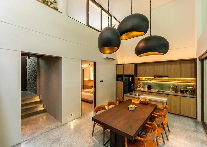 Pasisi 15 - 4br Modern Gem With Private Pool, Villa *