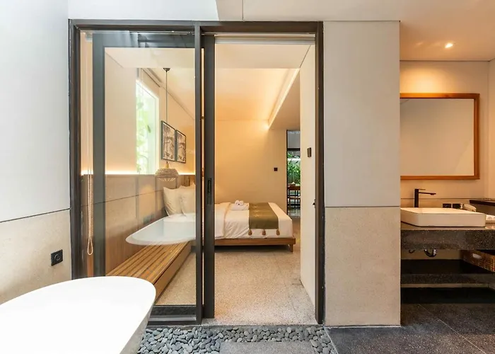 Pasisi 15 - 4br Modern Gem With Private Pool, Canggu (Bali)